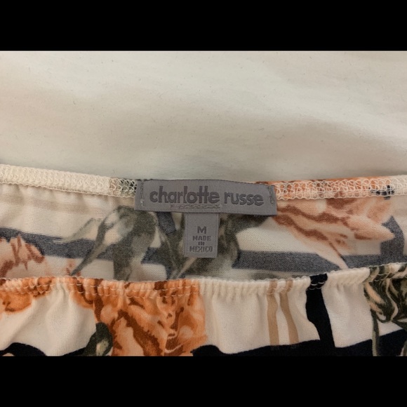 Off shoulder floral top - Picture 2 of 2